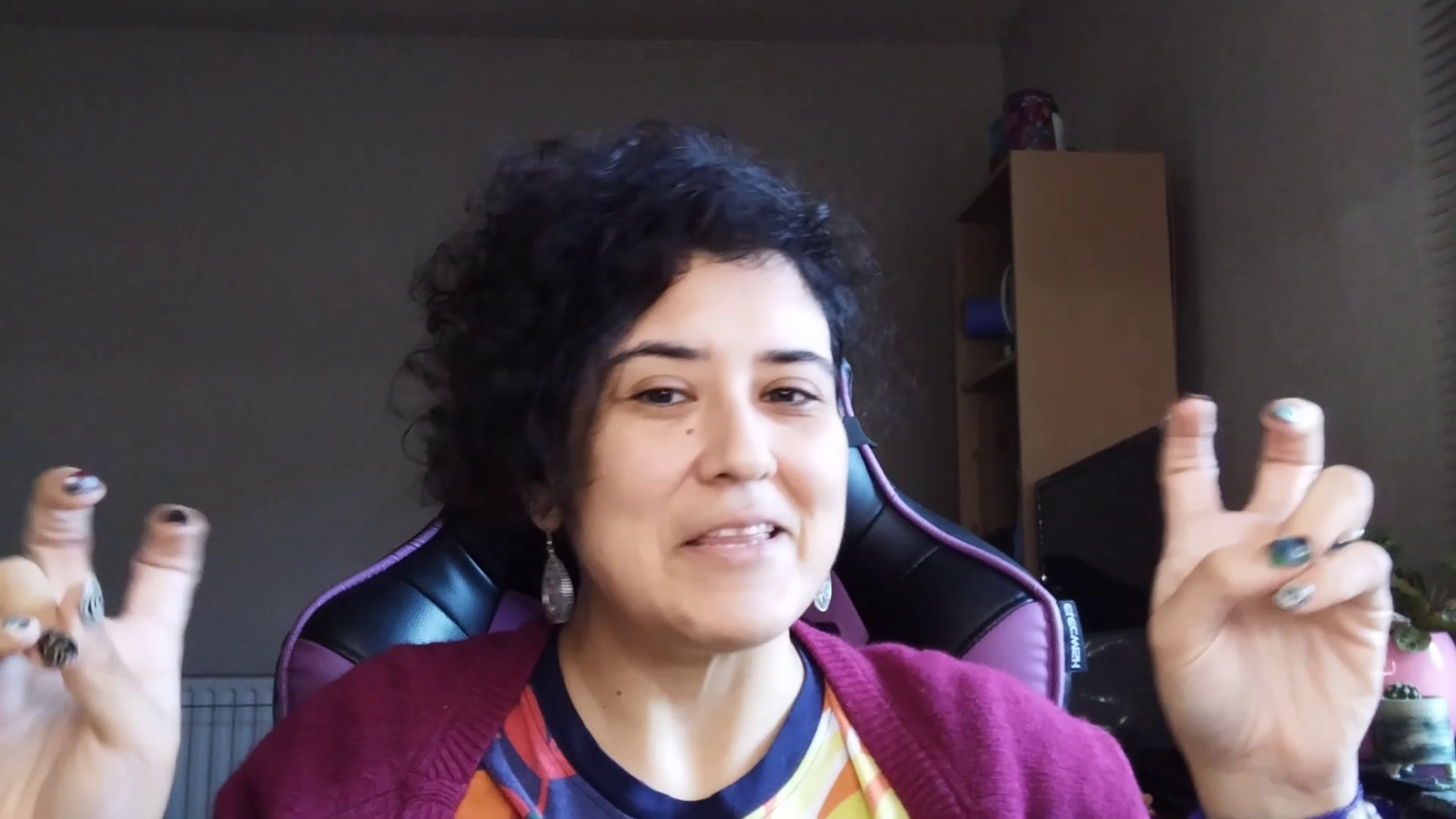 Nuevo canal de YouTube: cyndiloopz