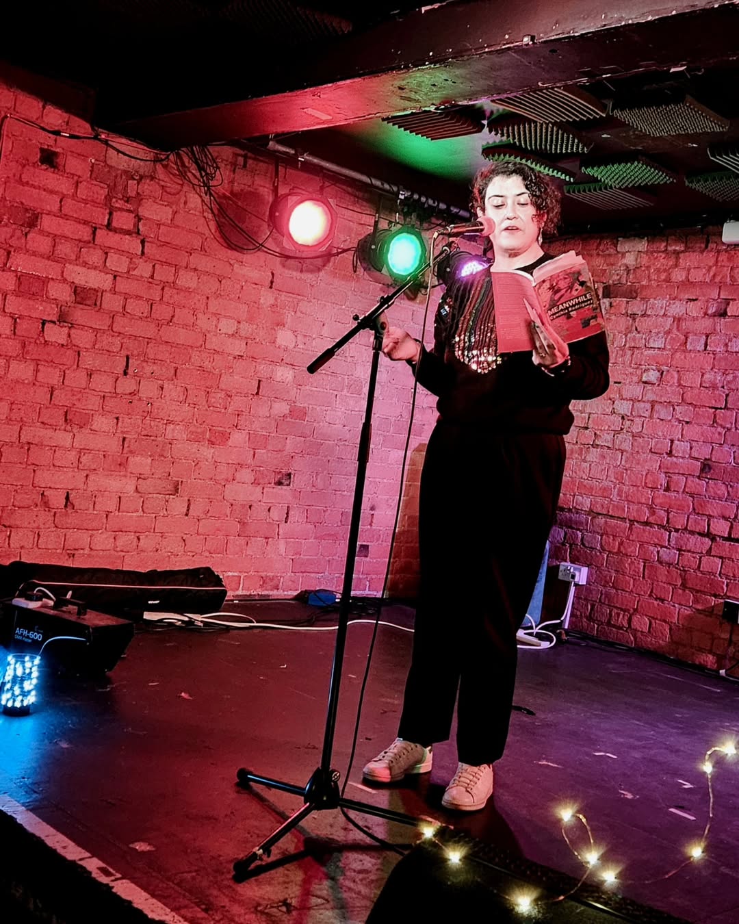 Último headline de poesía del año